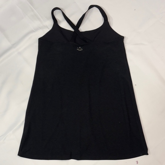 BEYONG YOGA SPACEDYE MOVE IT DRESS DARKEST GRAY BLACK NIGHT SHORTS XL. - Picture 3 of 11